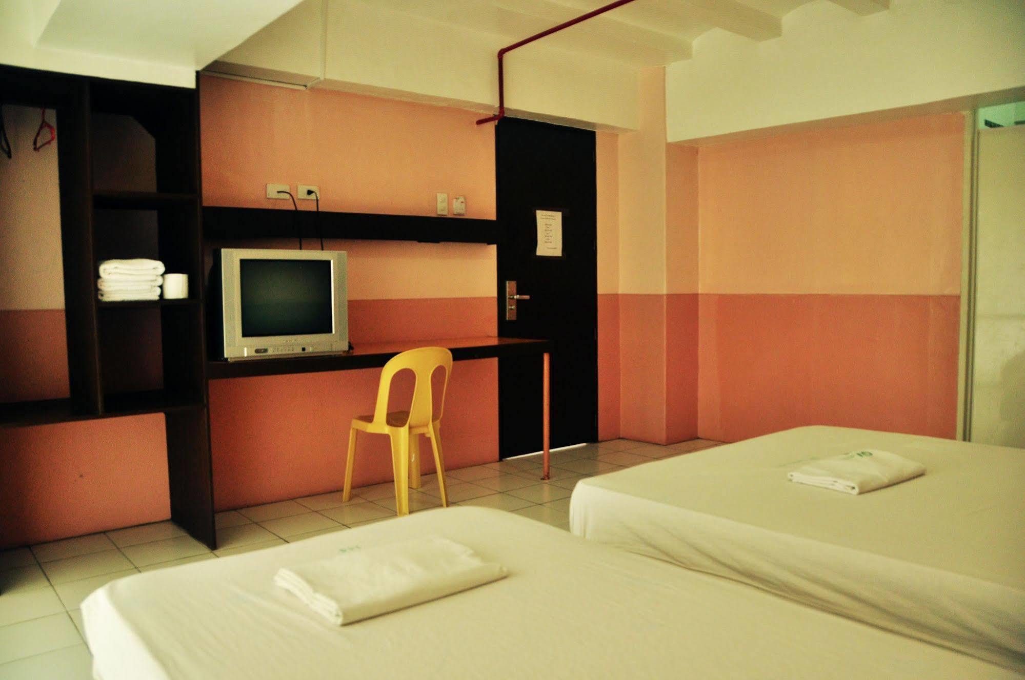 Gv Hotel - Lapu-Lapu City Eksteriør billede